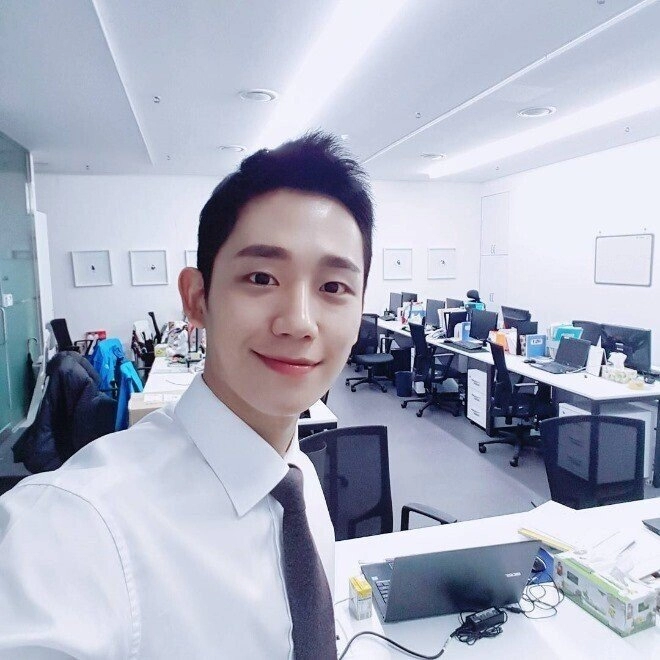 일반 회사원도 외모 중요하다 vs 그렇게 필요없다