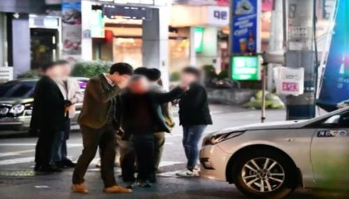 내 이름은 남자예요! 에이스 접대부, 민수의 도박입문기 (완결)