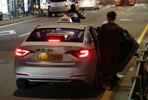 내 이름은 남자예요! 에이스 접대부, 민수의 도박입문기 (완결)