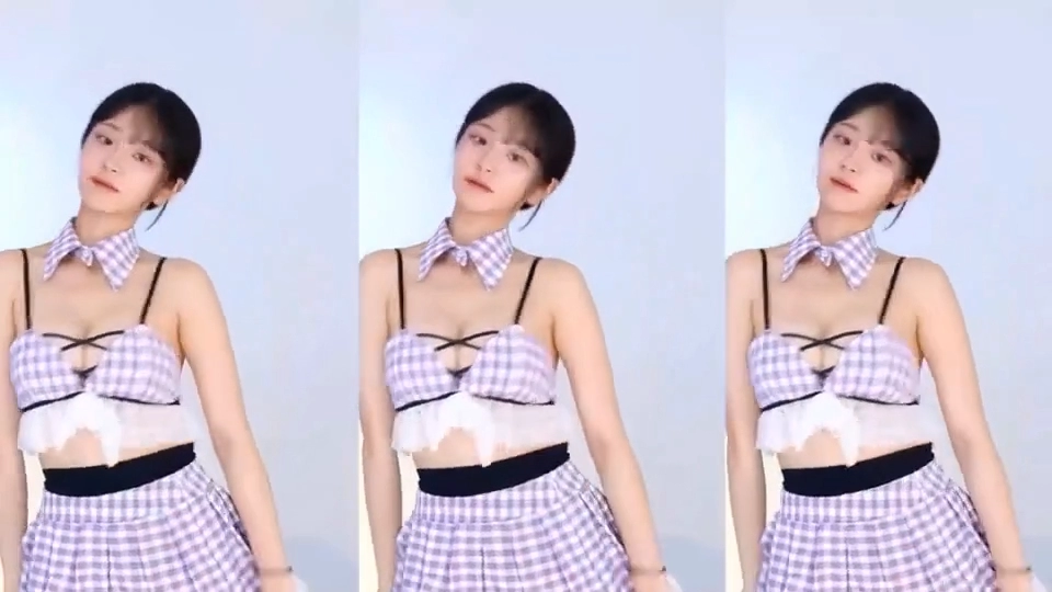 배우 이유비를 닮은 여캠 쵸단 가슴골 노출의상 모음