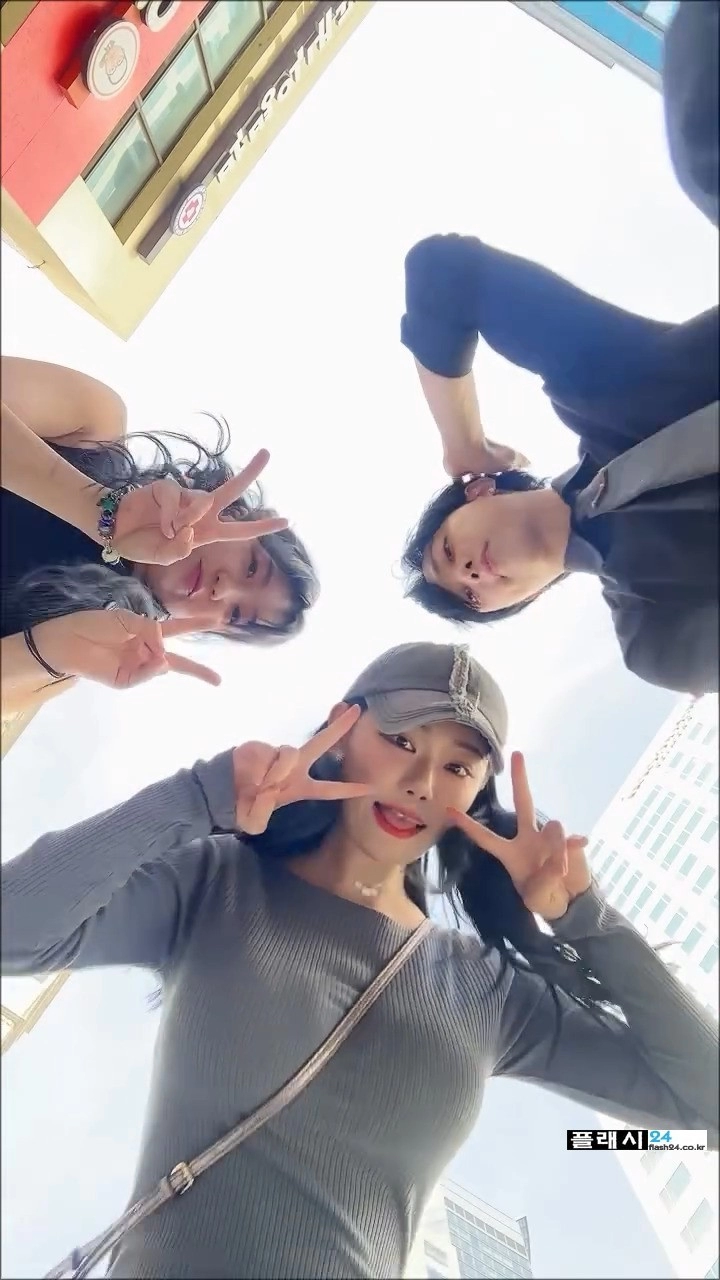 아래에서 보는 빛베리 입체감