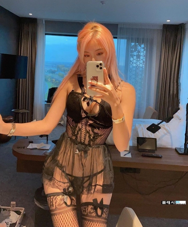 남친이 부러워지는 혼혈녀