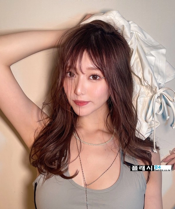 손보다 입이 좋다는 카에데 후아