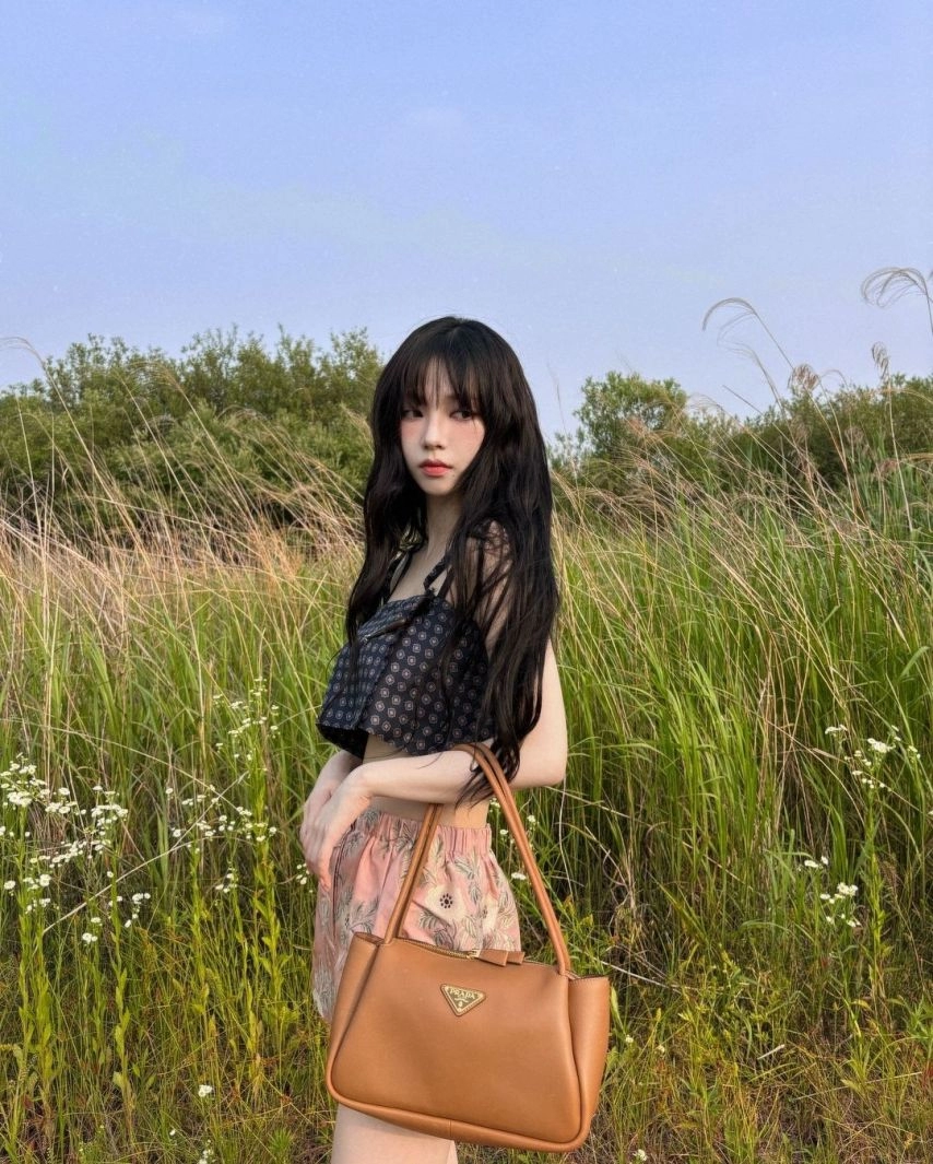 화보 촬영중인 에스파 카리나