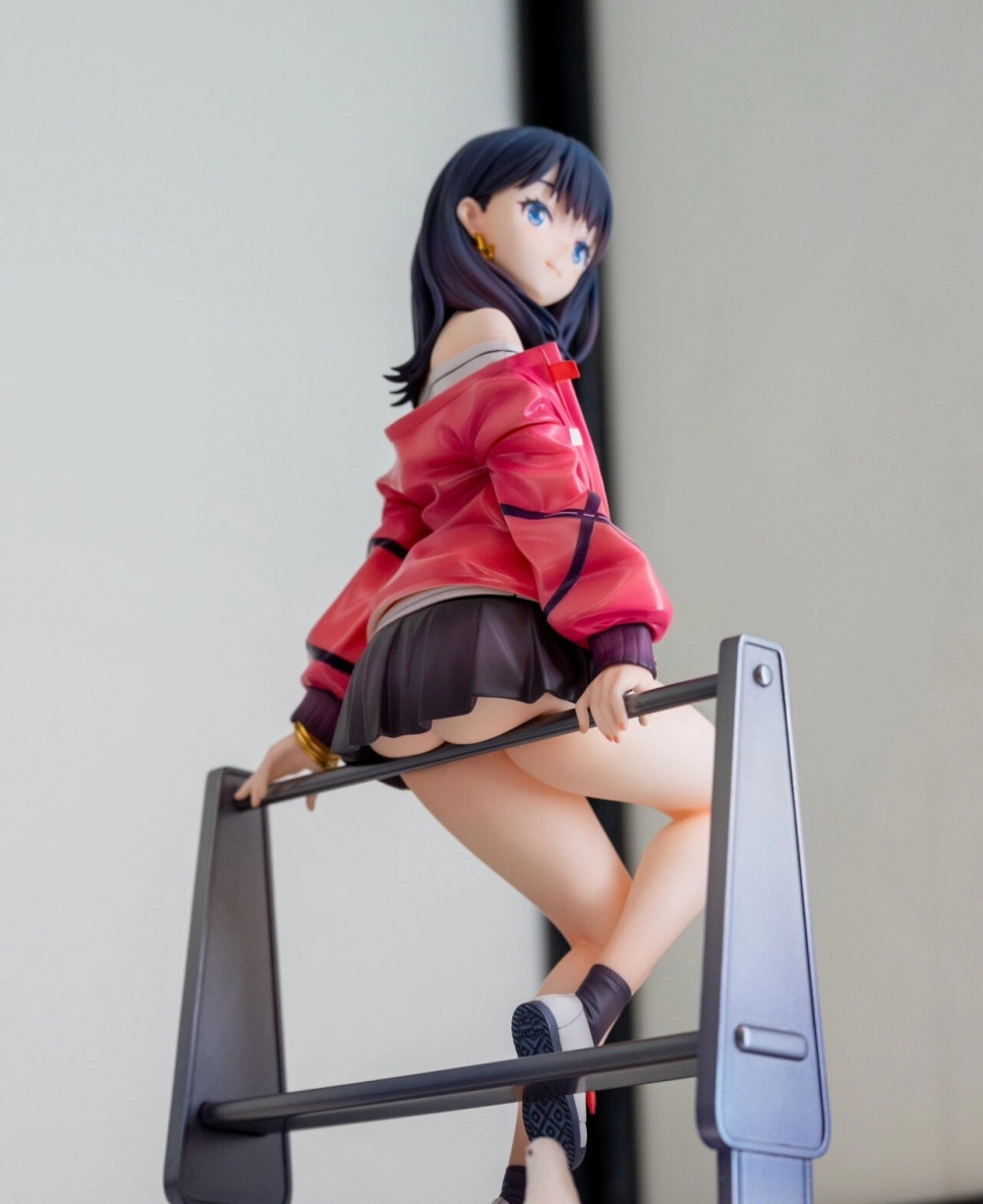 성진국 일본 피규어 노출 디테일 근황