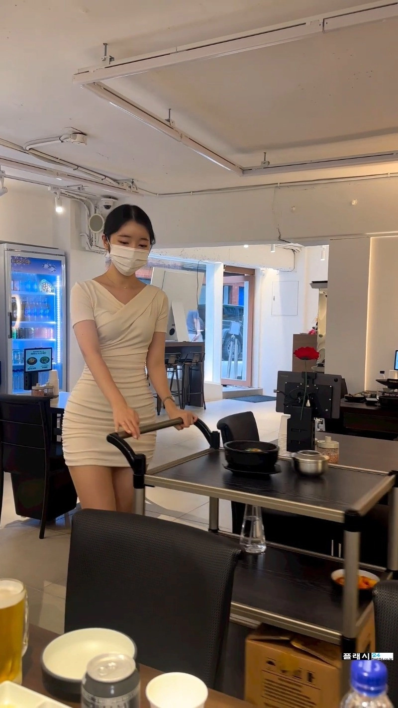 매출 급상승한 국밥집 알바