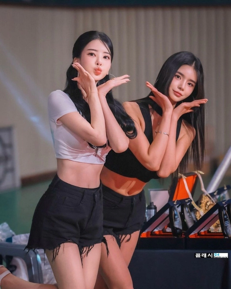 ㅇㅎ)며느리감 느낌 물씬나는 김라영 레이싱모델