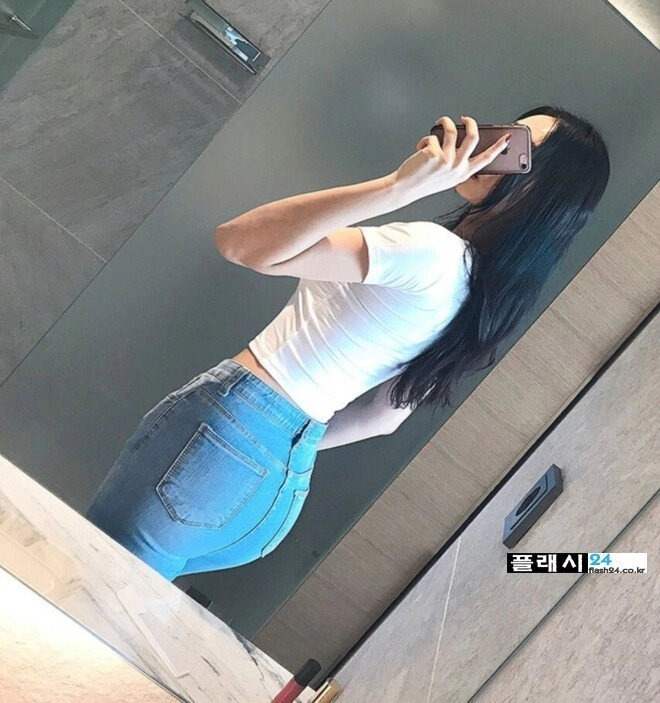 길거리에서 눈길이 가는 패션