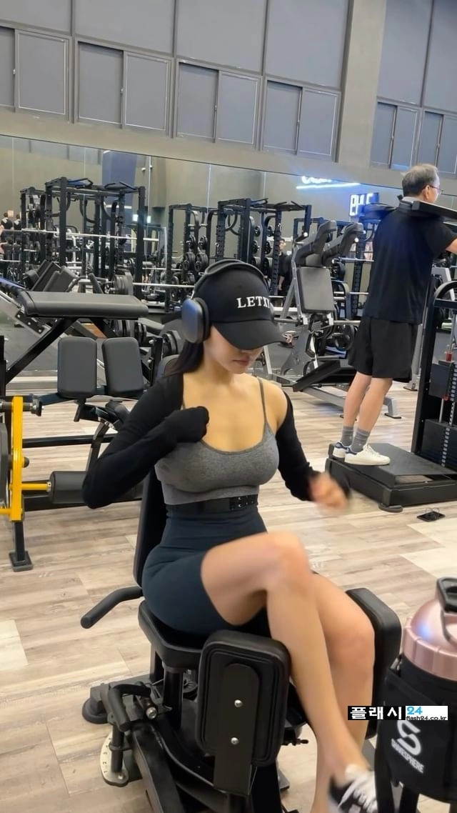 ㅇㅎ)유튜버 혜둉트 골반 미쳤네