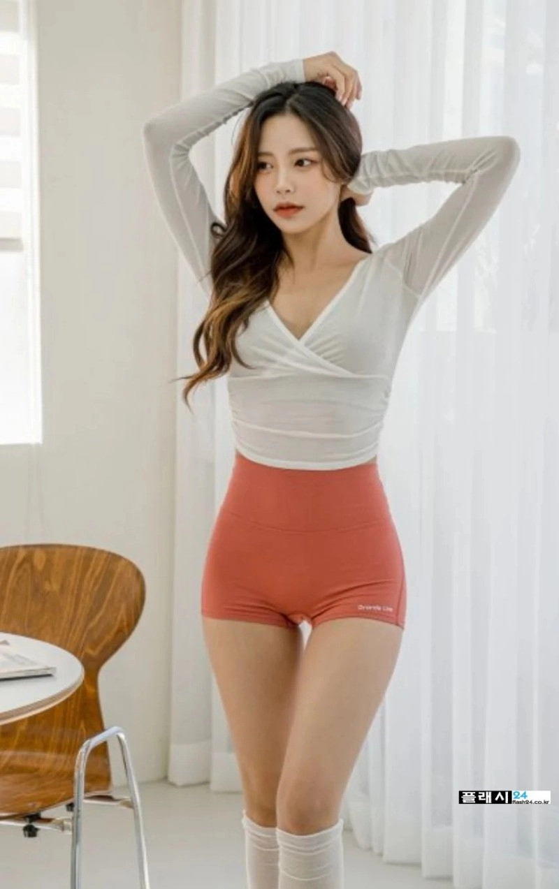 실제보면 그렇게 야하다는 숏레깅스