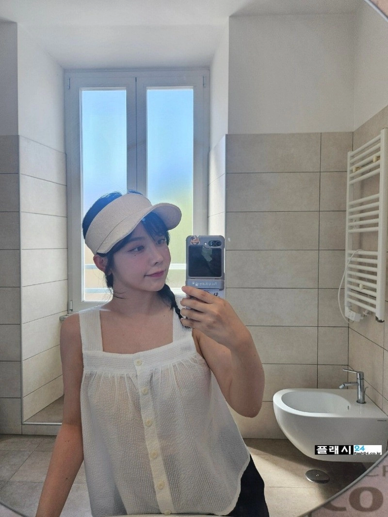 자꾸 보이는 단아냥 시스루