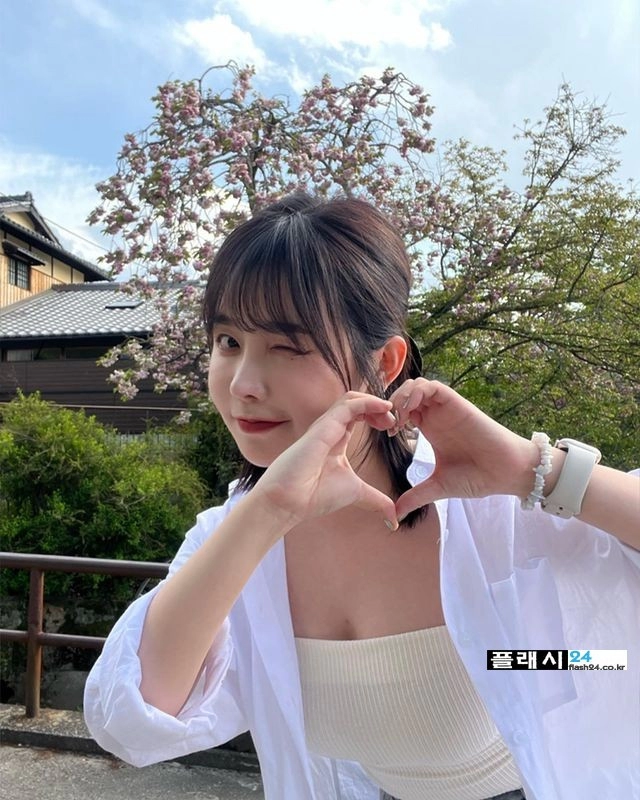 자꾸 보이는 단아냥 시스루