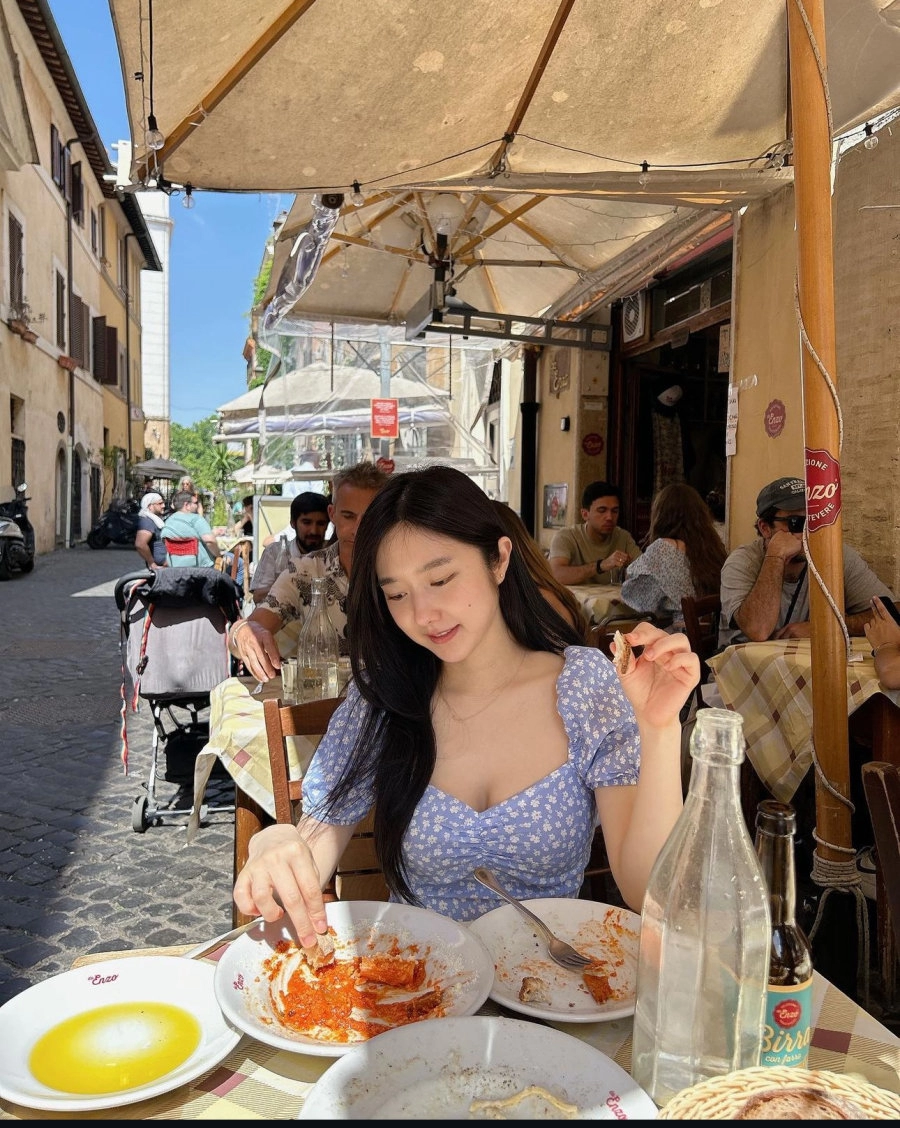 이혜성 아나운서 슴 크기 강조 의상ㄷㄷ