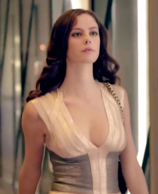 배우 김수현이 이상형으로 콕 찝었던 퇴폐미 지리는 여배우