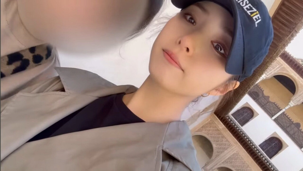 매번 얼빡샷으로 여행 브이로그 찍는 유튜버