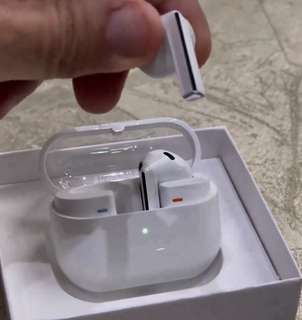 갤럭시 버즈3 실물