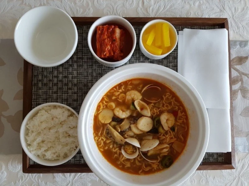 신라호텔 룸서비스 라면 클라쓰