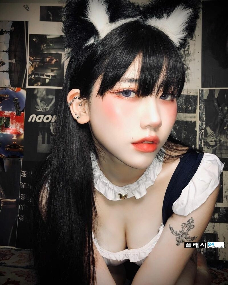 타투 있지만 완전 가능한 처자