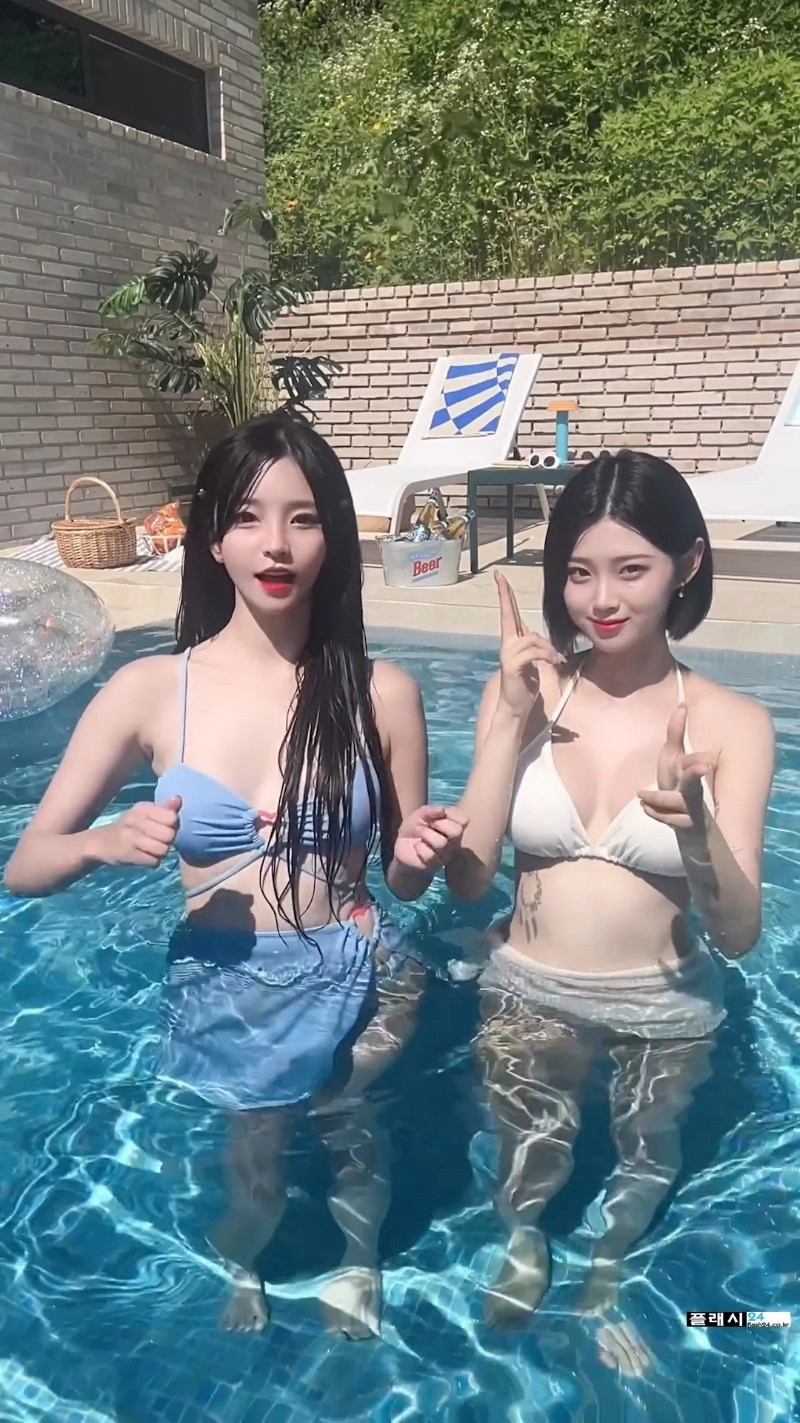 박민정 x 장은비 수영복 쇼츠