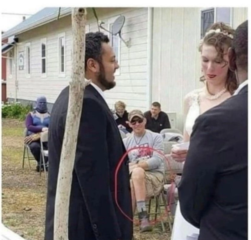 미국에서 논란이었던 결혼식 사진