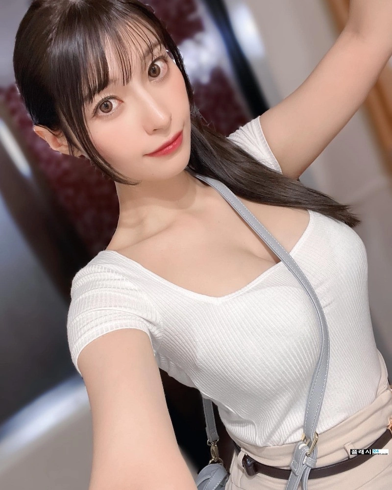 요즘 폼이 많이 올라온 일본 여배우