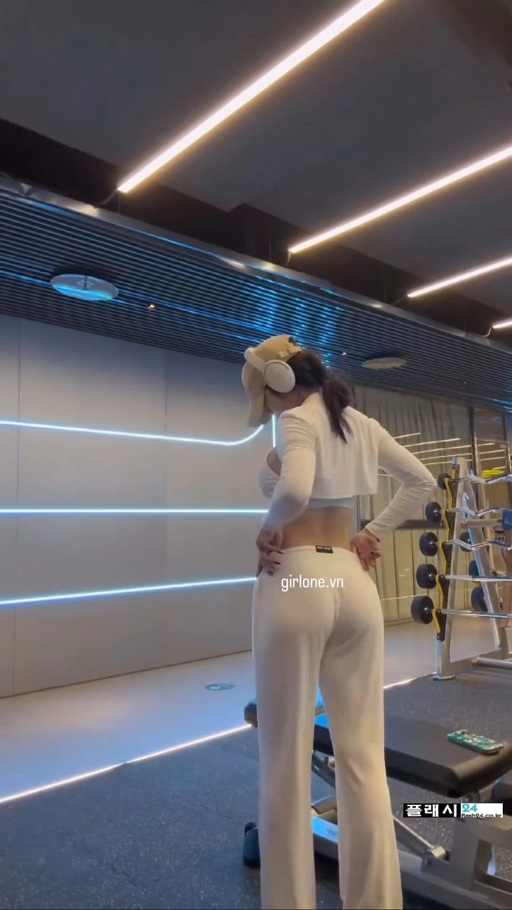 헬스장 가장 선호하는 처자 옷차림