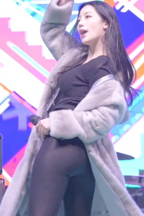 쇼트트랙 선출의 위엄 허벅지만큼은 진퉁인 '조현'