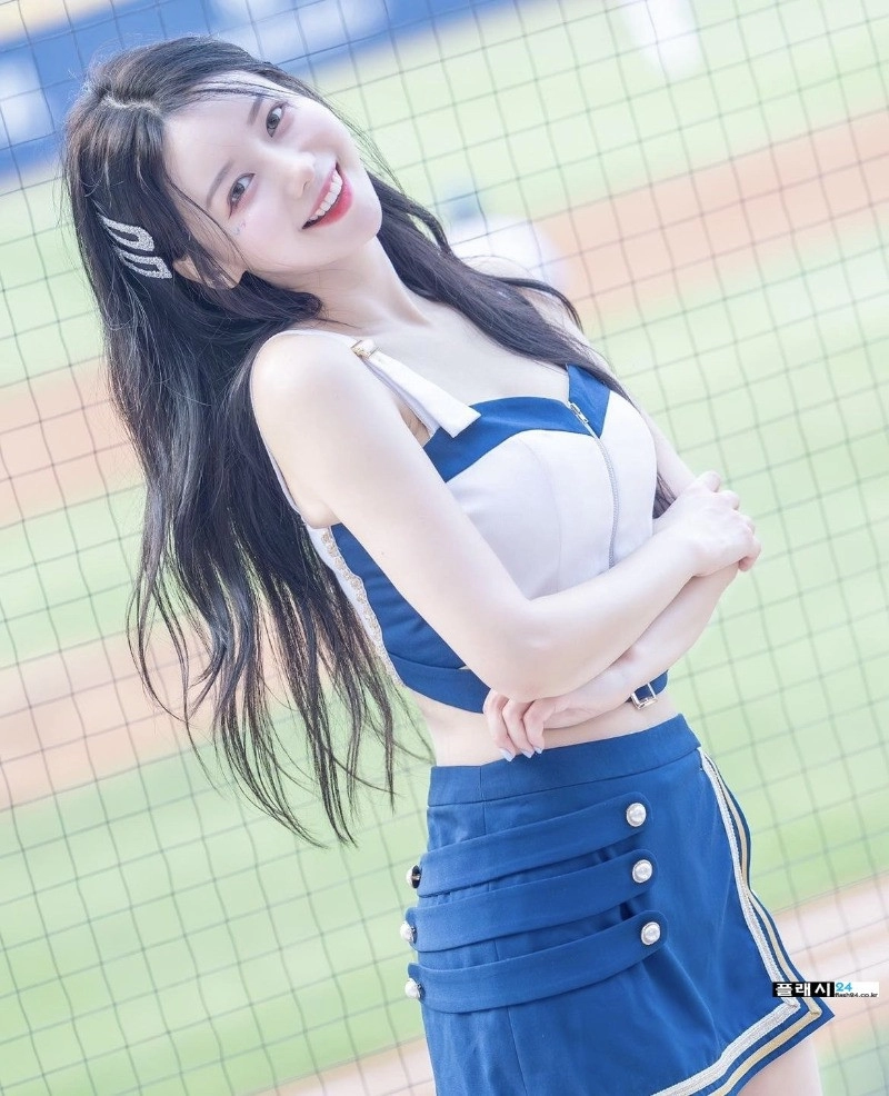 건전하게 춤추는 이아영 치어리더