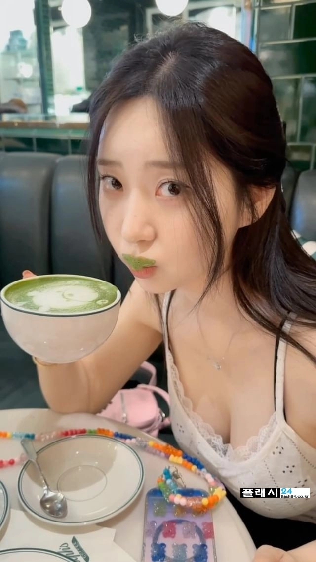 유부녀 신재은 데이트 시점