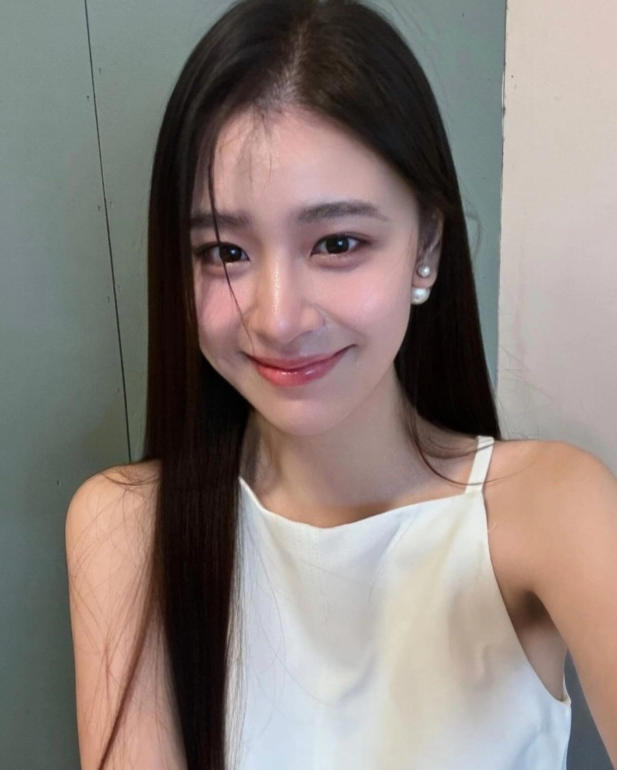 블랙핑크 지수 느낌나는 모델