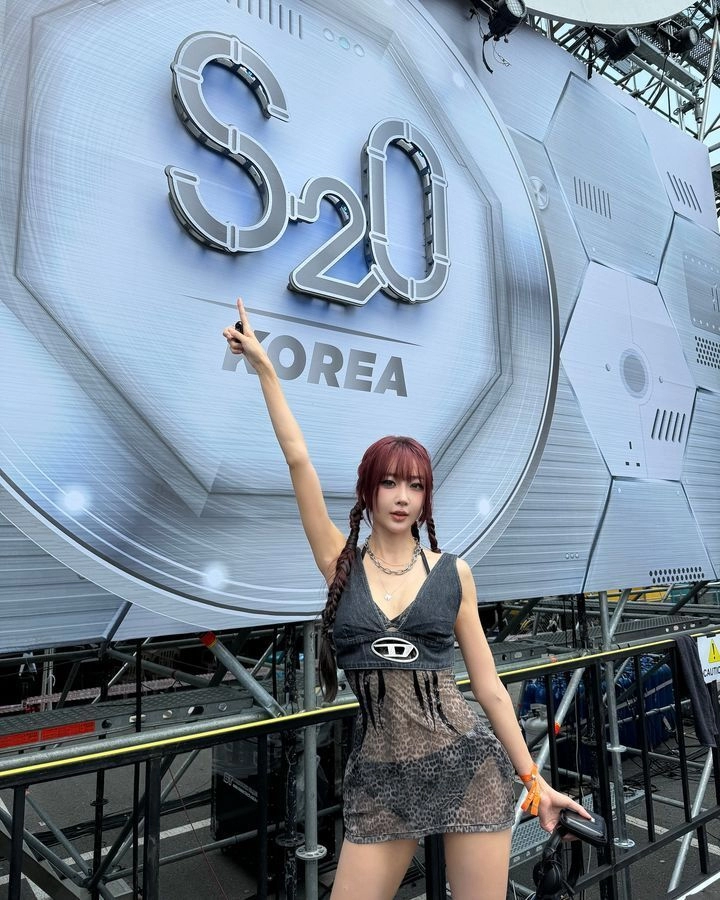 달수빈 시스루 비키니