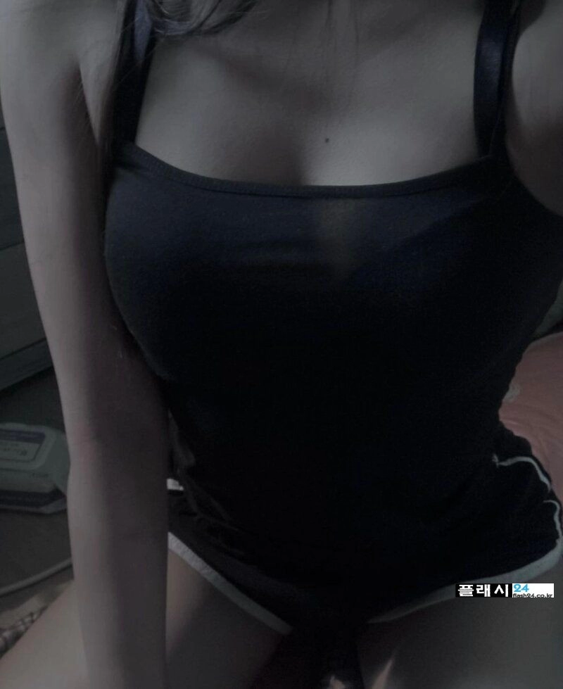 이게 여자고 이게 몸매다