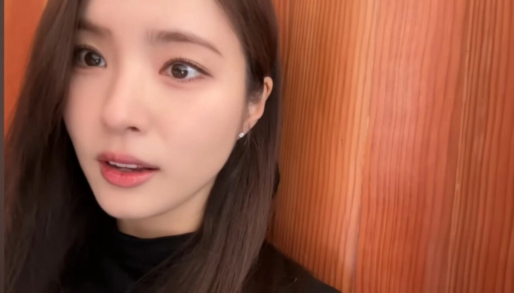 매번 얼빡샷으로 여행 브이로그 찍는 유튜버