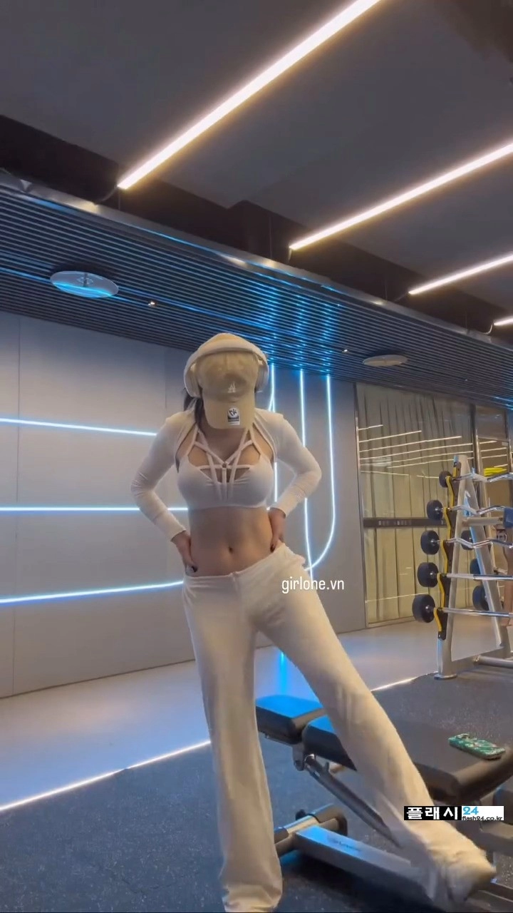 헬스장 가장 선호하는 처자 옷차림