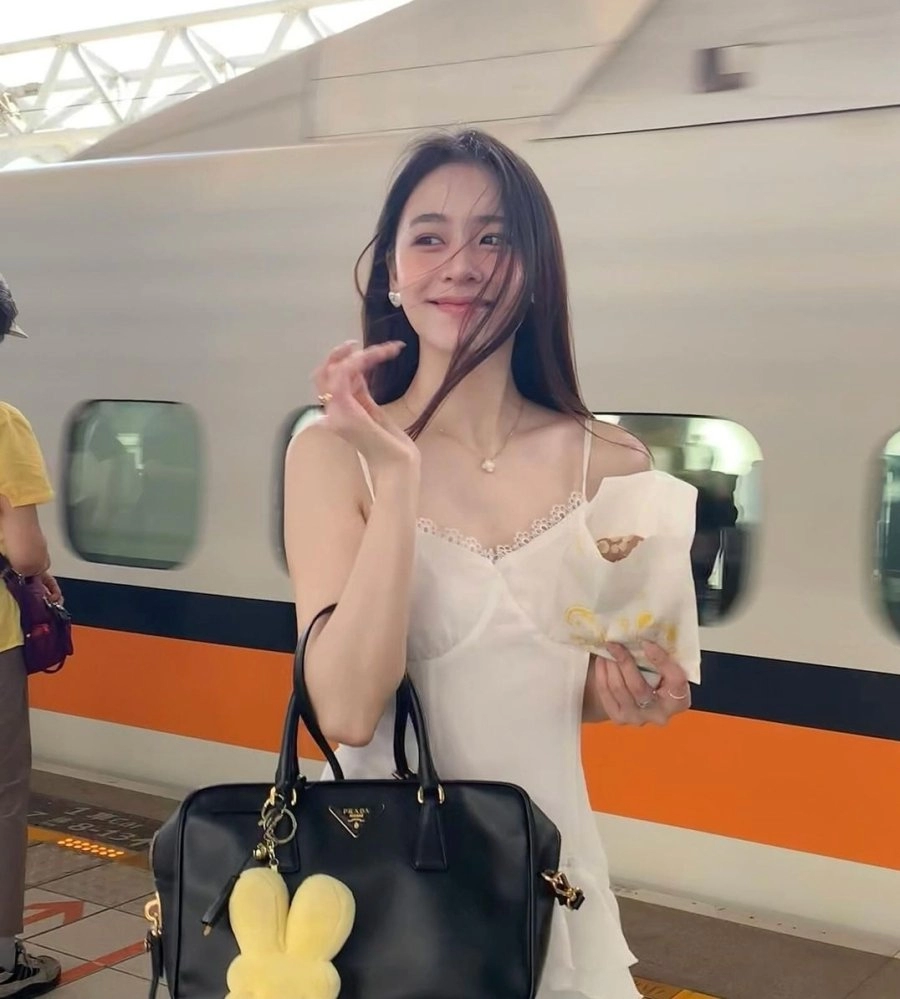 블랙핑크 지수 느낌나는 모델