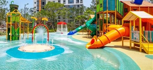 여름마다 논란이었던 아파트 물놀이터 비키니