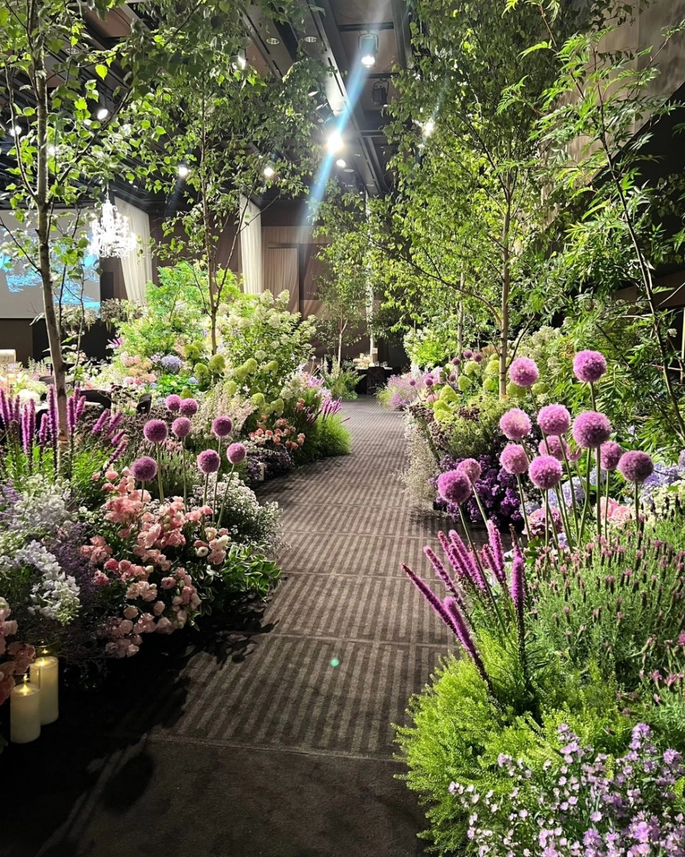 생화값 얼마들었는지 궁금한 결혼식