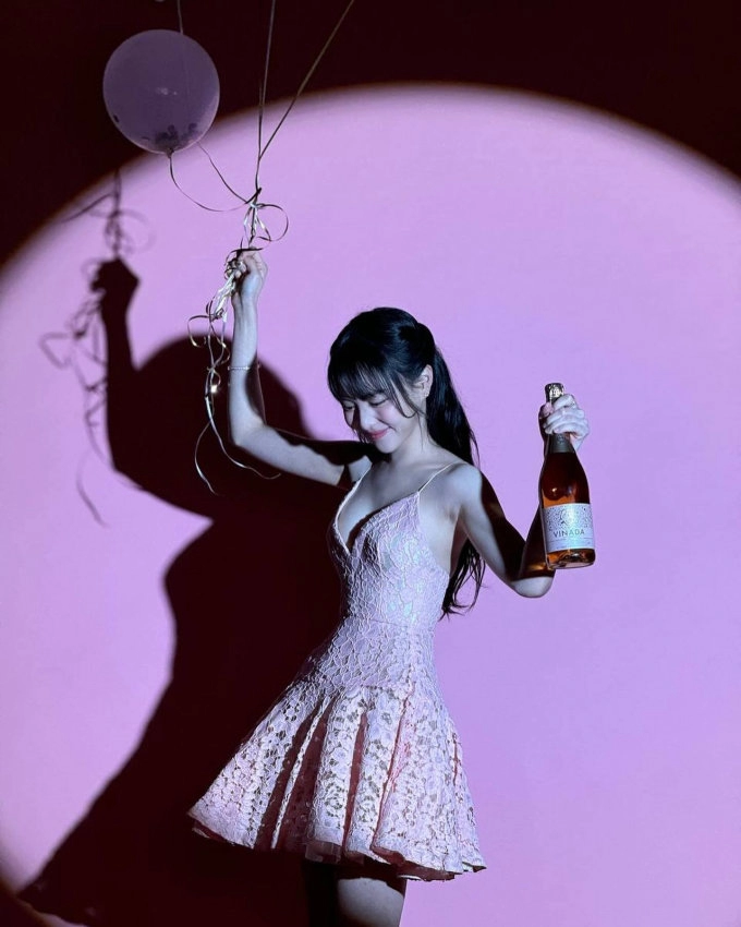 배우 이열음 시원한 미드 오픈룩