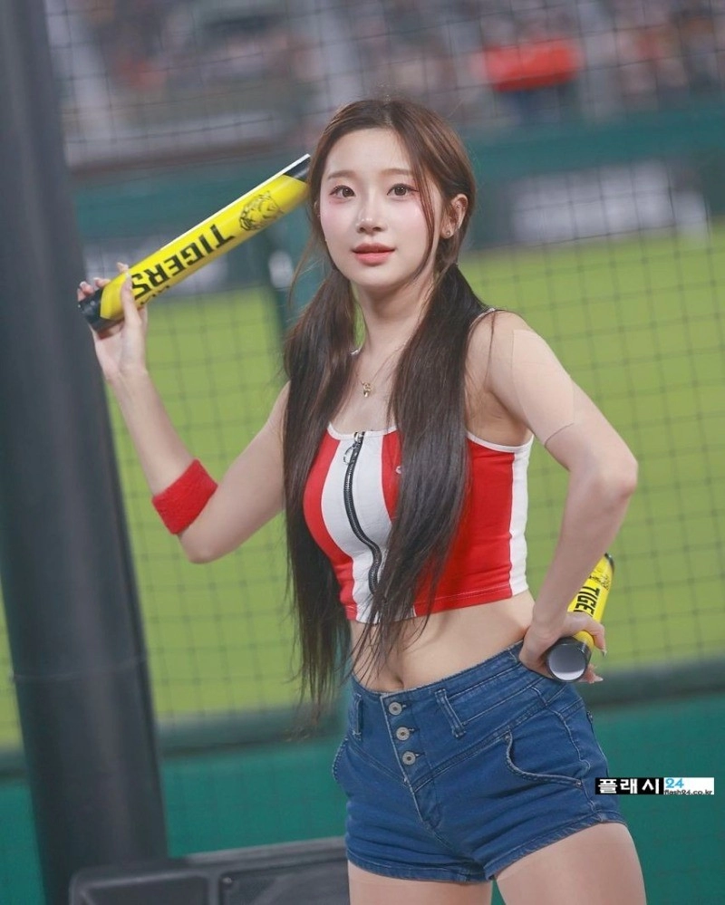 이주은 치어리더 내려주고 싶은 앞 지퍼