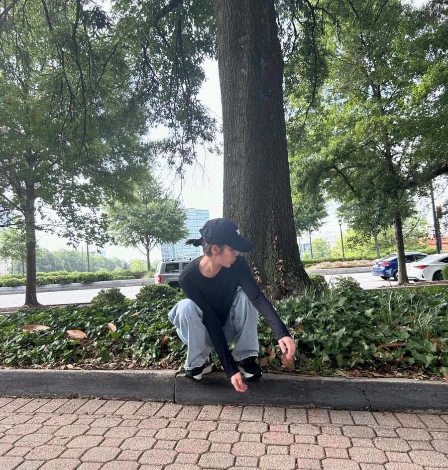 아이유 인스타에 올라온 사진