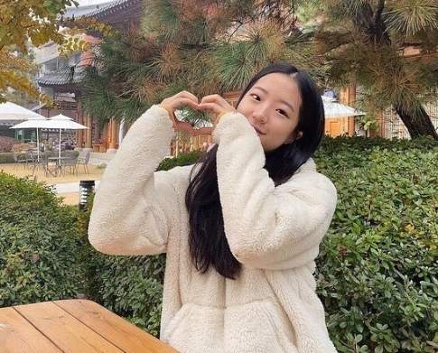 탁구 신유빈 선수 머리푼 사진