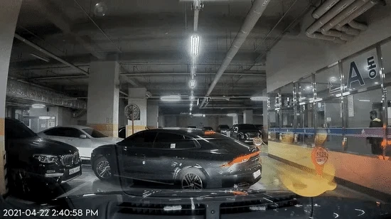 차 긁고 빤스런하는 김여사의 최후..