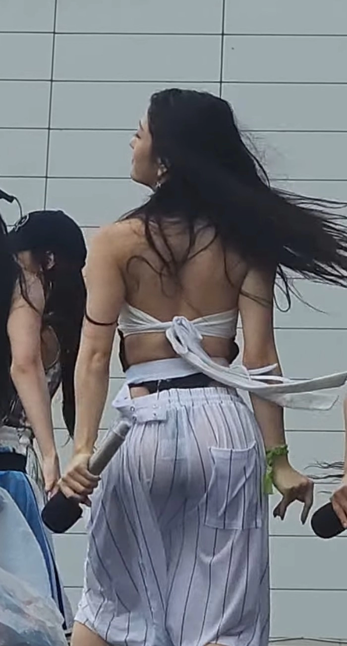 하이레그 모노키니 T백 엉덩이가 다 비치는 프로미스나인 서연