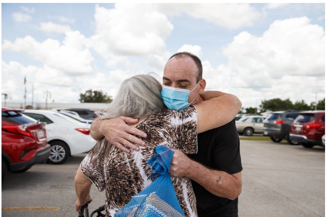 18살에 떠나 55살이 되어 돌아온 아들