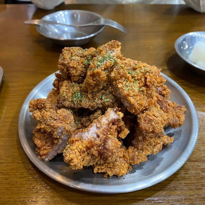부산에서만 판다는 돼지갈비후라이드