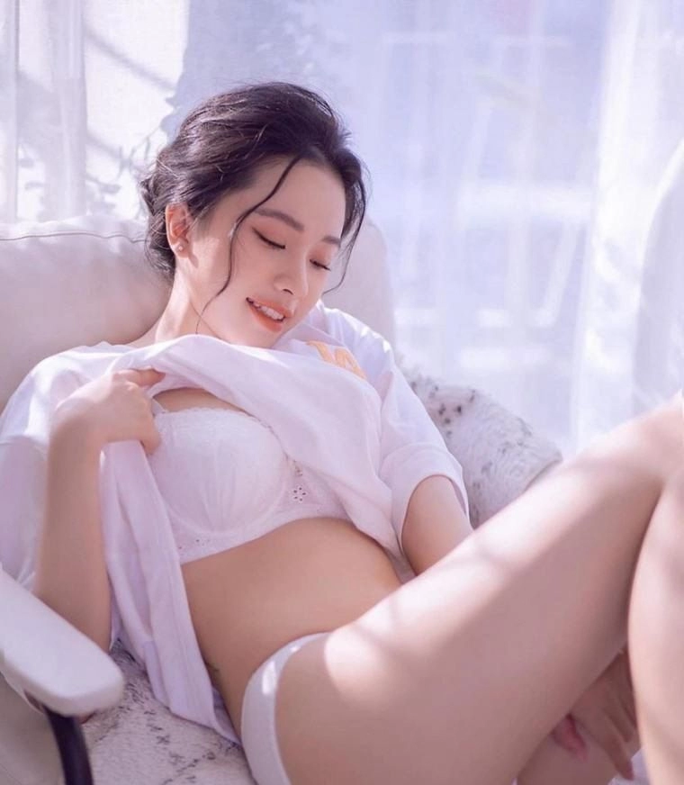 꽉찬 미드 란제리 화보