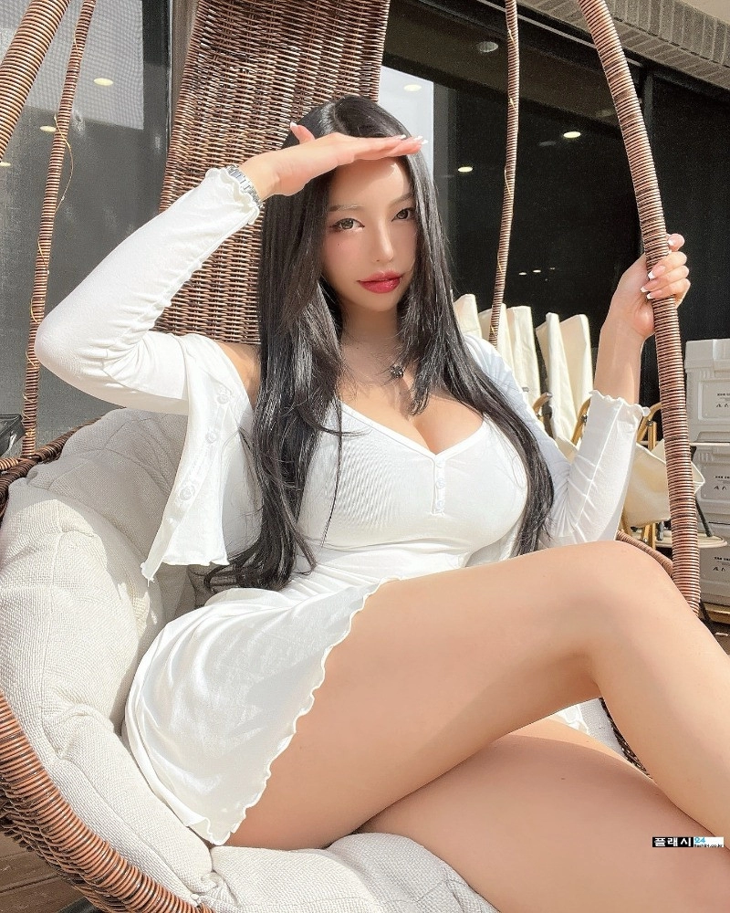 모델 동그란의 색기 인스타그램