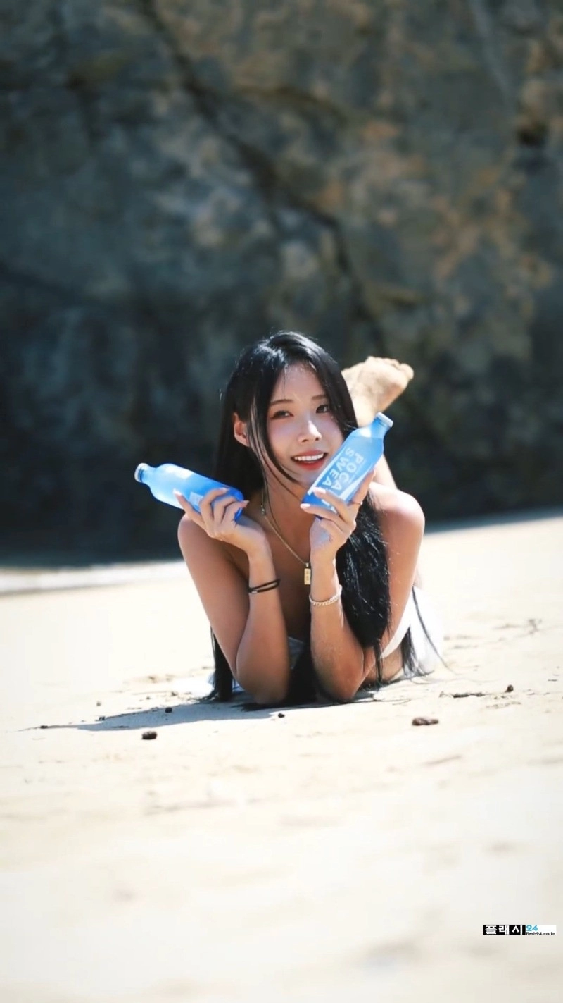 화보 촬영중 오하빈 한뼘 수영복