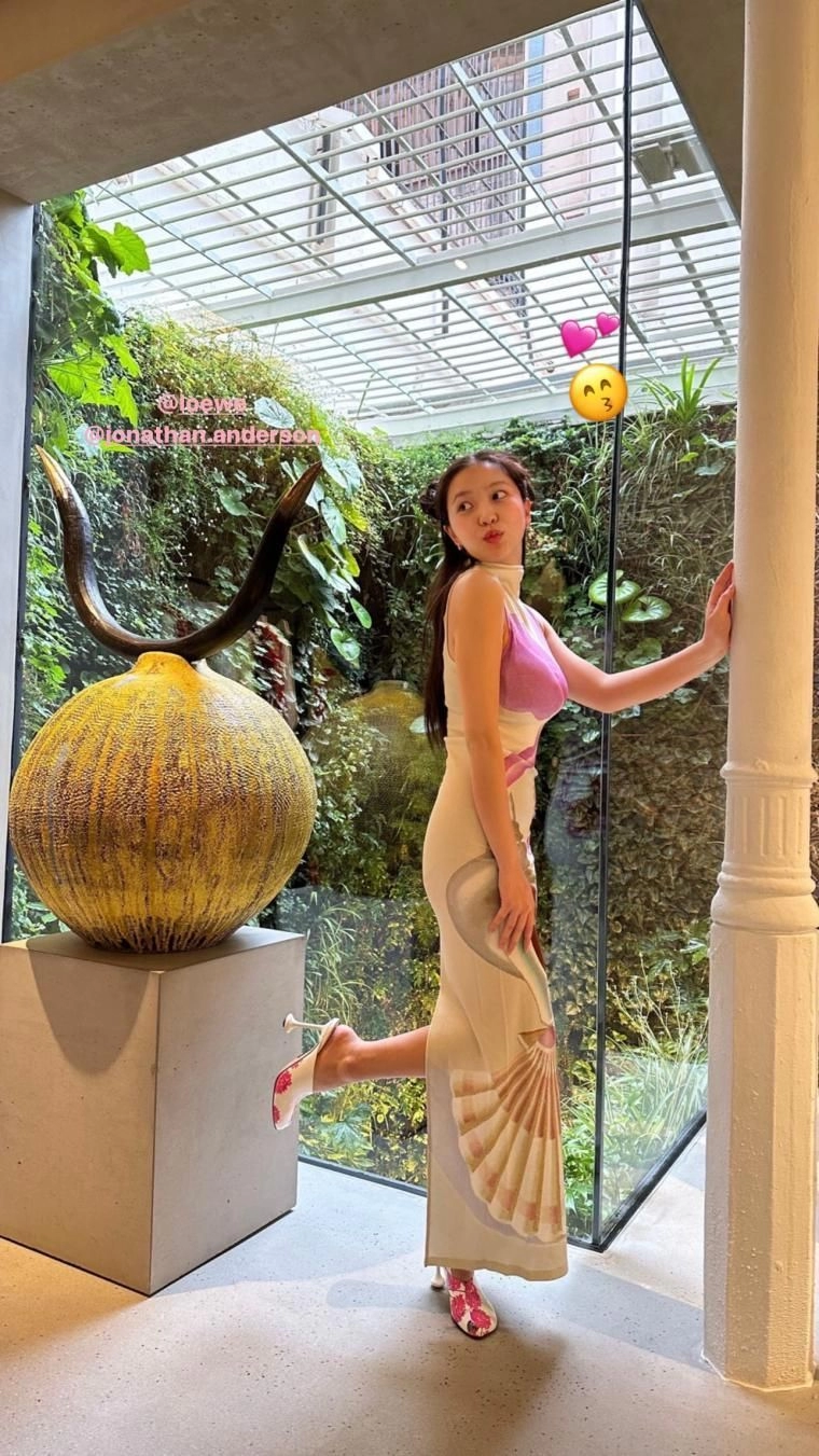 베트남 아오자이 입은 레드벨벳 예리 묵직한 가슴라인