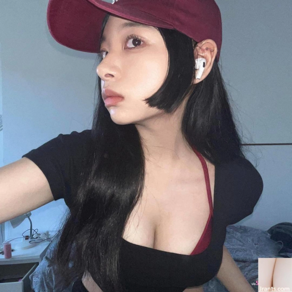 흔하지 않은 베이글 유학생 누나 터질듯한 미드